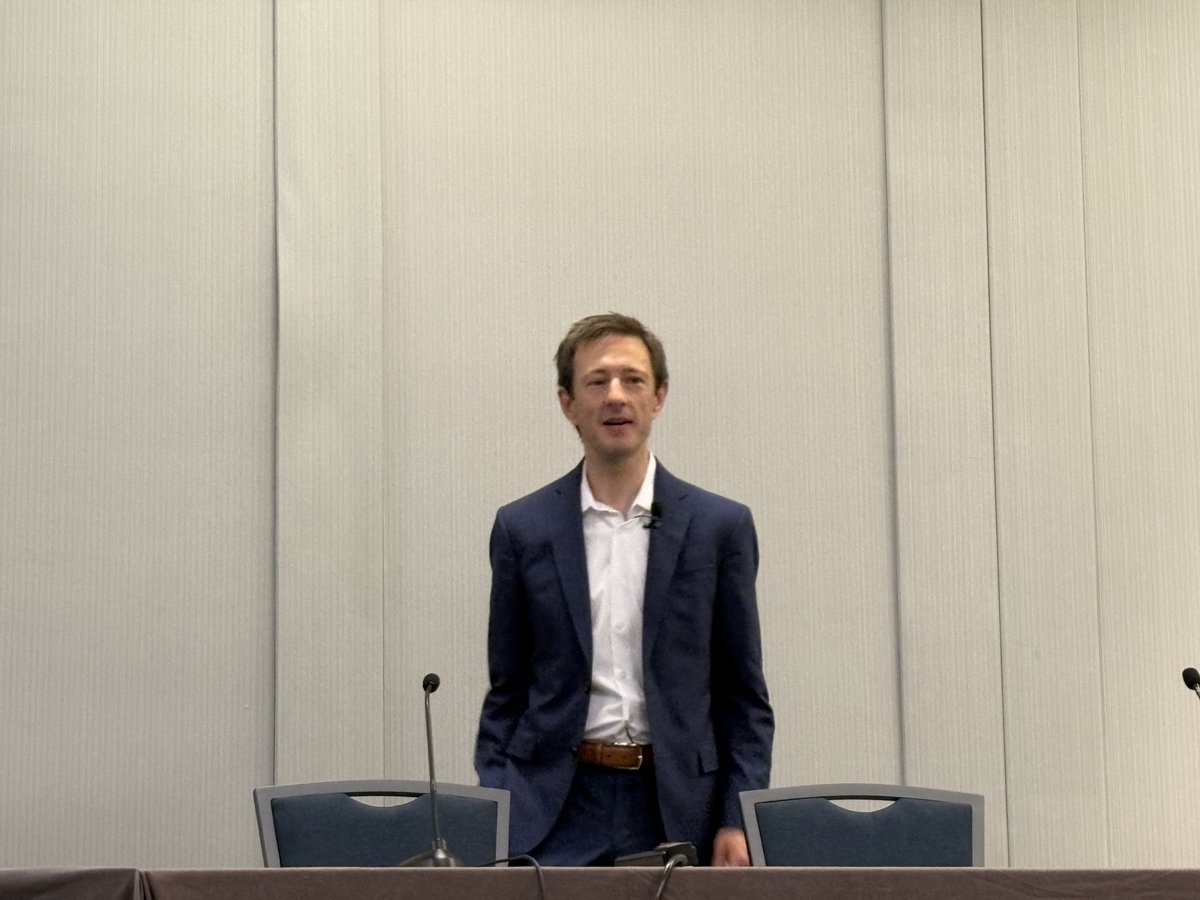 ACR RFS (@acrrfs) on Twitter photo The future is now! 🤖 Join <a href="/towbinaj/">Alex Towbin (He/Him)</a> as he explores future of radiology reporting. Don't miss this visionary session! #ACR2025 #ACRRFS The future is now! 🤖 Join <a href="/towbinaj/">Alex Towbin (He/Him)</a> as he explores future of radiology reporting. Don't miss this visionary session! #ACR2025 #ACRRFS