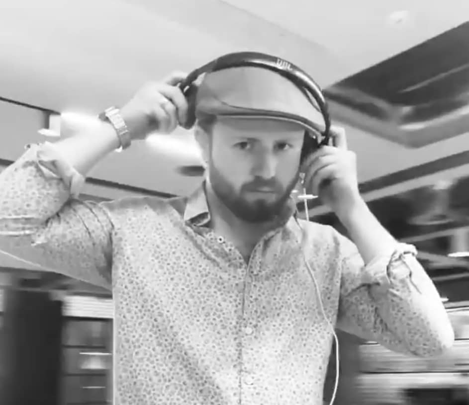 stormdjs's tweet image. 🎧 Book DJ Seb Emmins for your event! Versatile and experienced, he&apos;s the perfect choice. #DJLife #EventBooking 🎶
storm-djs.com/djs/dj-seb-emm…