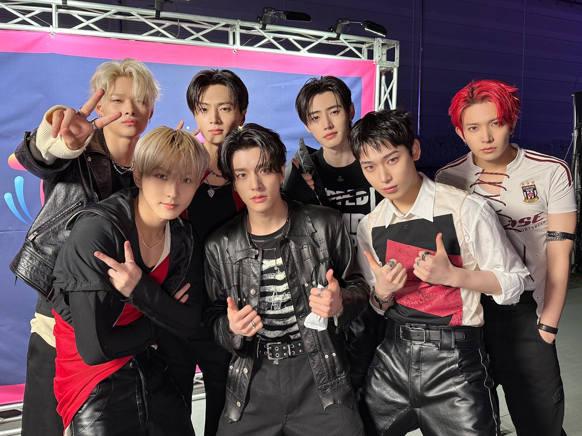 Thank  you,  ENGENE,  for  coming  all  the  way  to  Incheon  and  cheering  us  on  at  𝑻𝒓𝒆𝒏𝒅  𝑾𝒂𝒗𝒆  𝟐𝟎𝟐𝟓!  Your  support  gave  us  so  much  strength  today.  Get  home  safely ⭑.ᐟ