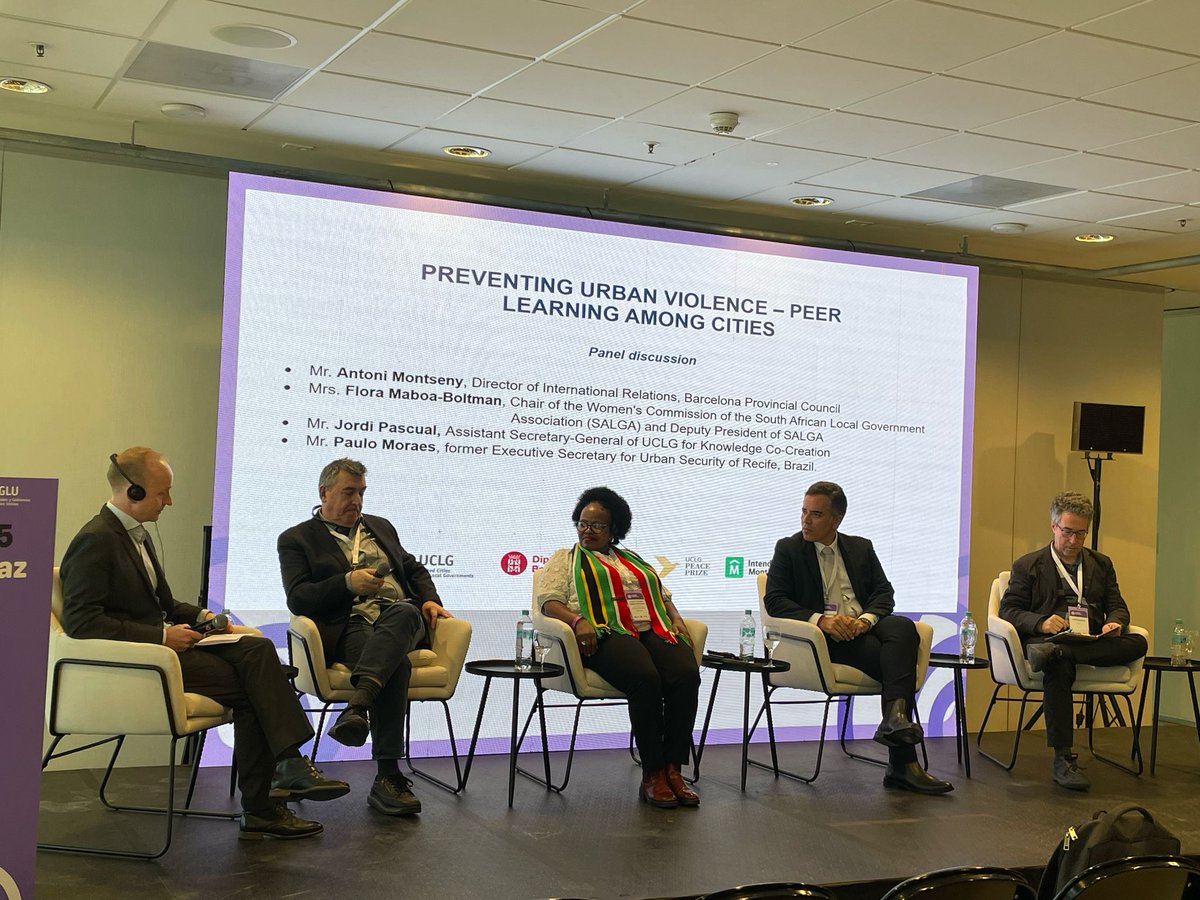 📍Prevención de la violencia urbana

🕊️ El Premio de la Paz de CGLU no es solo un reconocimiento: es una victoria colectiva. Como dijo Jordi Pascual <a href="/agenda21culture/">agenda21culture</a>, es aprender, e intercambiar entre ciudades para construir paz duradera desde lo local.
#CiudadesYTerritoriosDePaz