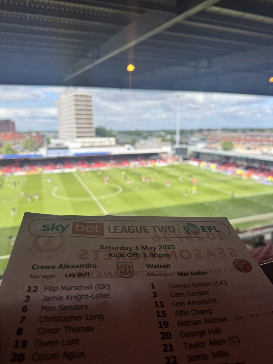 Betty Glover (@bettyglover_) on Twitter photo Last day of the EFL season! I’m on Walsall watch, who’ve had a mad season. They’ve experienced 9 wins on the bounce & 119 days at the top, before falling off a cliff & now have no win in 13. They could grab that last automatic spot though. Final score & <a href="/5liveSport/">BBC 5 Live Sport</a> Last day of the EFL season! I’m on Walsall watch, who’ve had a mad season. They’ve experienced 9 wins on the bounce & 119 days at the top, before falling off a cliff & now have no win in 13. They could grab that last automatic spot though. Final score & <a href="/5liveSport/">BBC 5 Live Sport</a>