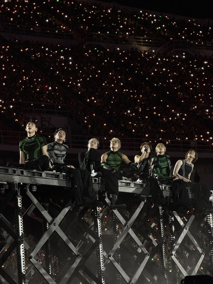 yugsmark's tweet photo. GOT7 💚

#GOT7_NESTFESTinBKK https://t.co/1R4vmF8l24
