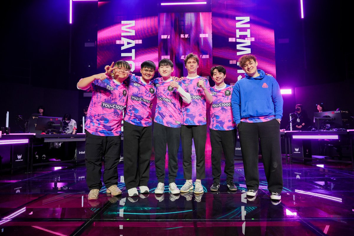 pprxteam's tweet photo. We take today's match [2-1] GGWP T1 🫡

Fracture: 3-13 (ignore this) 
Ascent: 13-4
Lotus: 13-2 

Next Match: PRX vs BME 
4 May, 7PM SGT 

#WGAMING #VCTPacific https://t.co/IgBbArYyfy