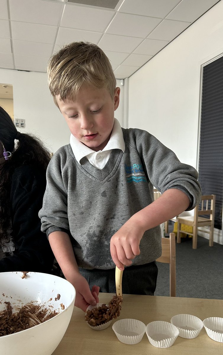 DeePointWillow tweet media