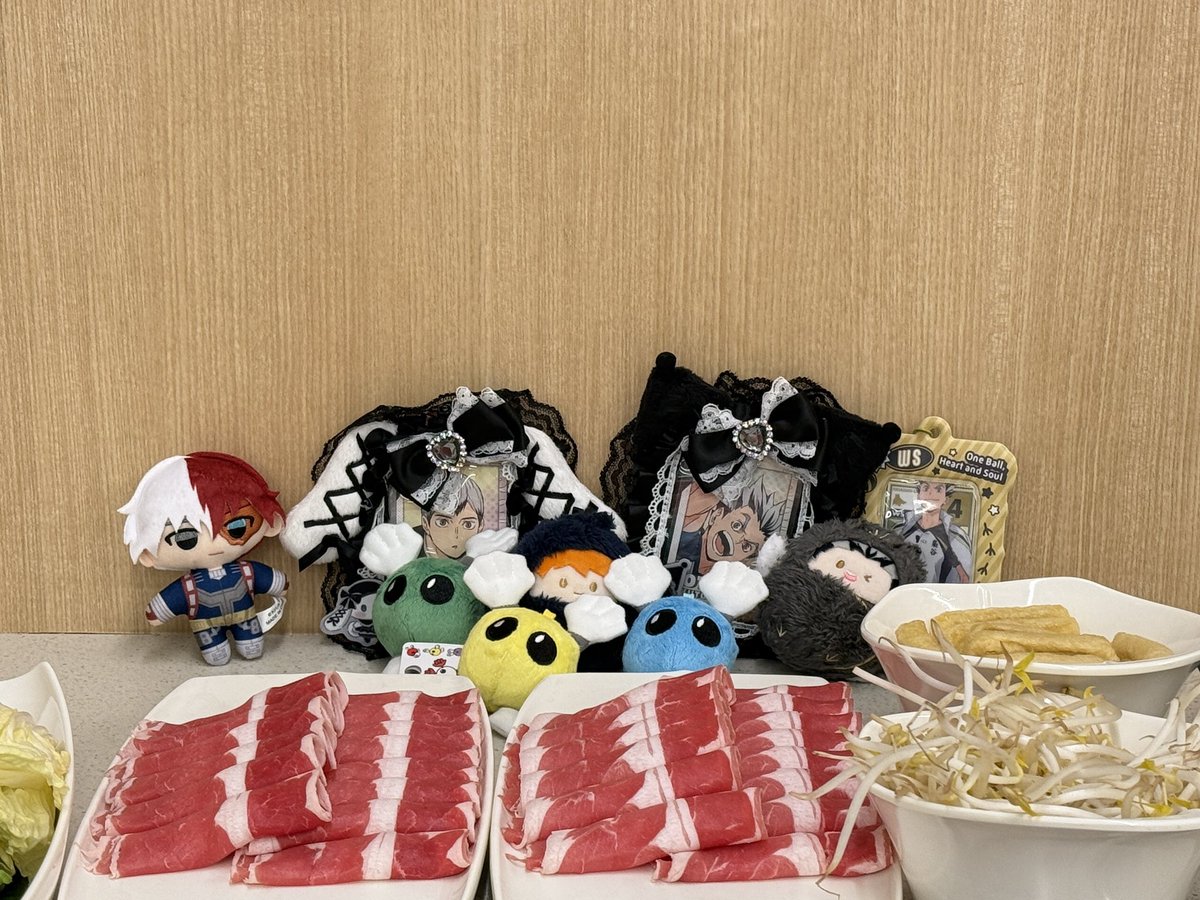 cheezz_nuts's tweet photo. #하이큐_𝕏친소 #하이큐_트친소 #하이큐트친소

입덕한 지 5개월🥹 성인 이상부터 뵙고 싶어요! 하이큐, 나의 히어로 아카데미아, 귀멸의 칼날 조아합니다🖤 알티는 대부분 하이큐 위주에오🤤

키타, 스가와라 조아해요❤️

이것저것 주워먹지만 불편할만한 요소는 알티하지 않아요 가치 조아해요오🥹💕 https://t.co/yxLOw5t9r6