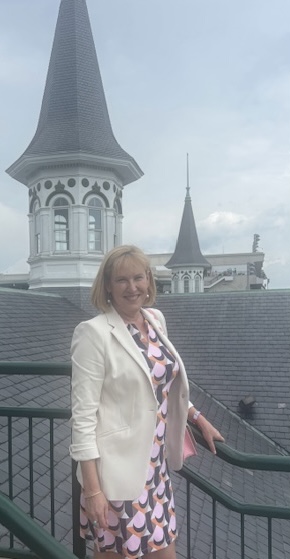 votesarahmartin's tweet image. Happy Derby!  Thank you to everyone who makes Derby week a success - from the track workers to the first responders. Louisville could not put on this event without you.

#Louisville #louisvillekentucky #louisvilleky #DerbyDay #Derby2025 #DerbyCity