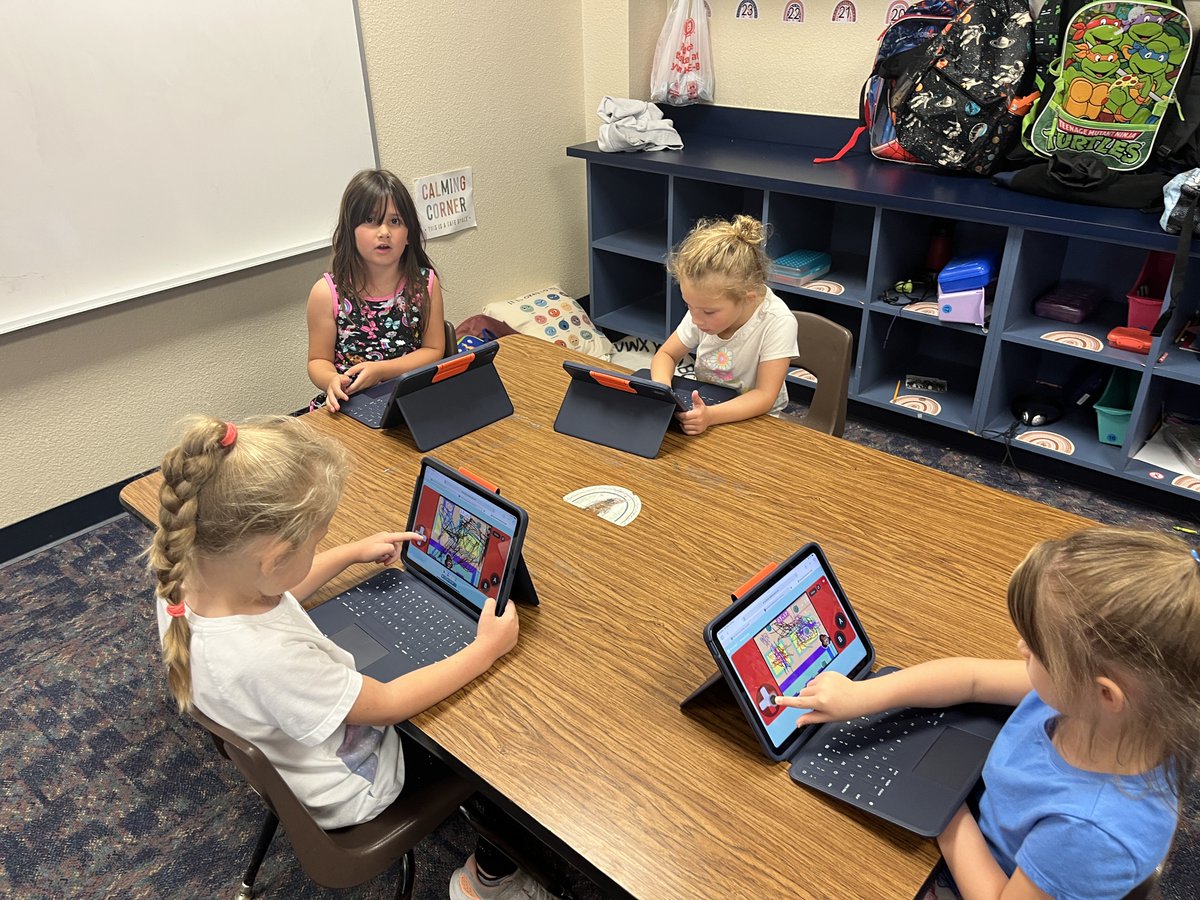 Kinders can code! #speegleville #midwayisd #hourofcode