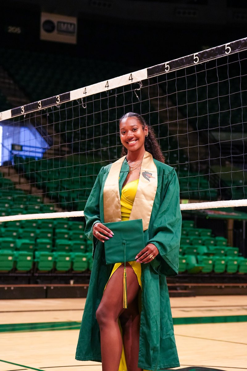 Graduation Day 🎓

Congratulations Madison on Graduating with your degree in Sports Communications and a minor in Sociology!

#WinAsOne