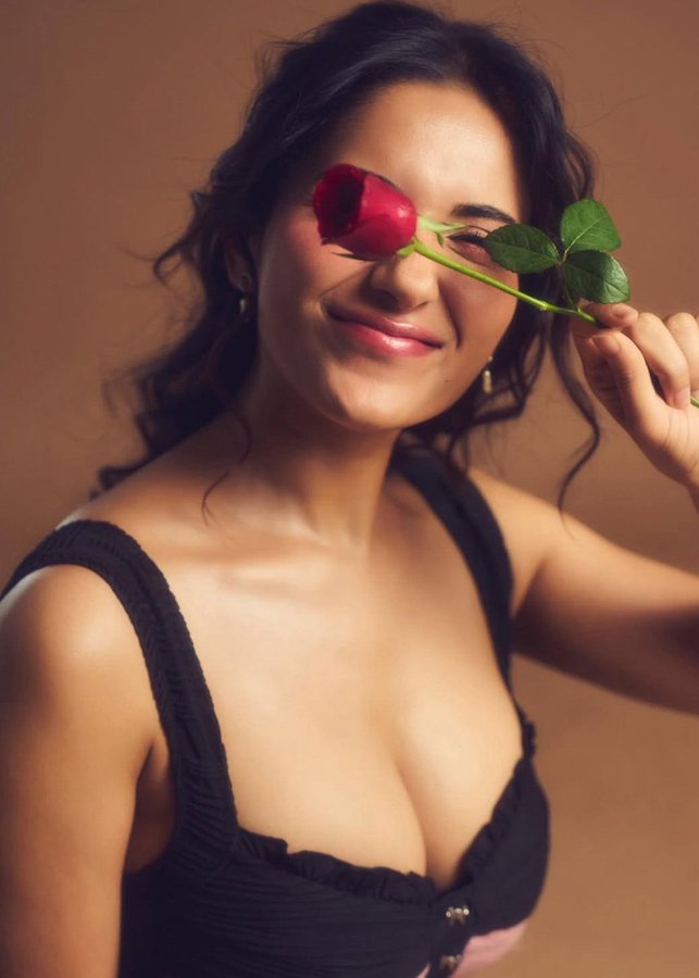 GqBzQqXWUAAq5aq?format=jpg&name=900x900