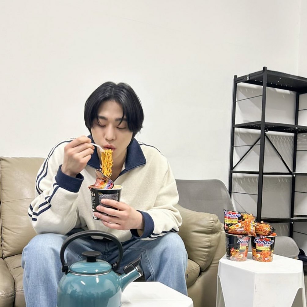 m_oxd_'s tweet photo. chacha_eunjae / 250328

근황 . . . 🤍 https://t.co/YBCCeV3sOw