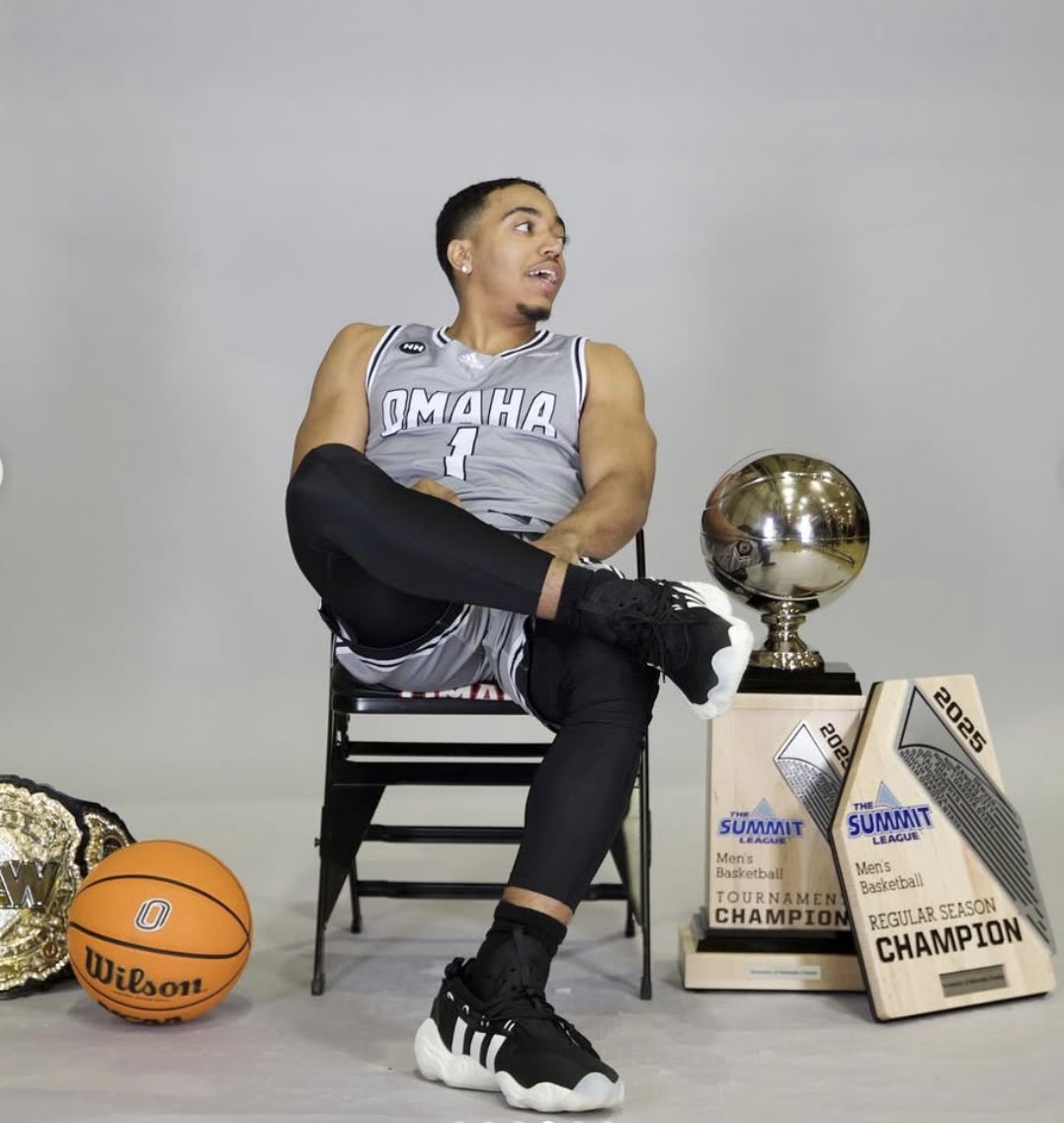 Gary Sharp (@garysharp1620) on Twitter photo Omaha adds a piece to ‘25-26 roster. G Robby Matos (<a href="/matos_robby/">Robby Matos</a>) is transferring from D2 Molloy where he averaged 24.7 points. Shot 37.7% from 3. High game of 46 points/2 years of eligibility left. His older brother, Yetur Gross-Matos is a starting defensive end for the 49ers. Omaha adds a piece to ‘25-26 roster. G Robby Matos (<a href="/matos_robby/">Robby Matos</a>) is transferring from D2 Molloy where he averaged 24.7 points. Shot 37.7% from 3. High game of 46 points/2 years of eligibility left. His older brother, Yetur Gross-Matos is a starting defensive end for the 49ers.