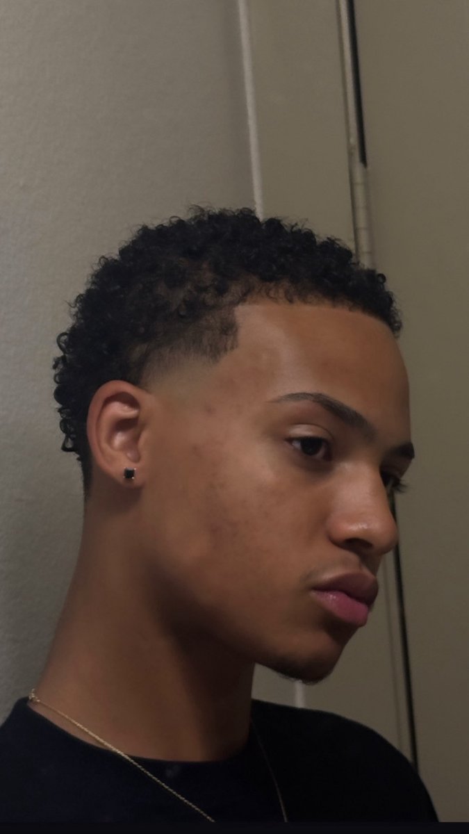 angel (@av_ng2) on Twitter photo 