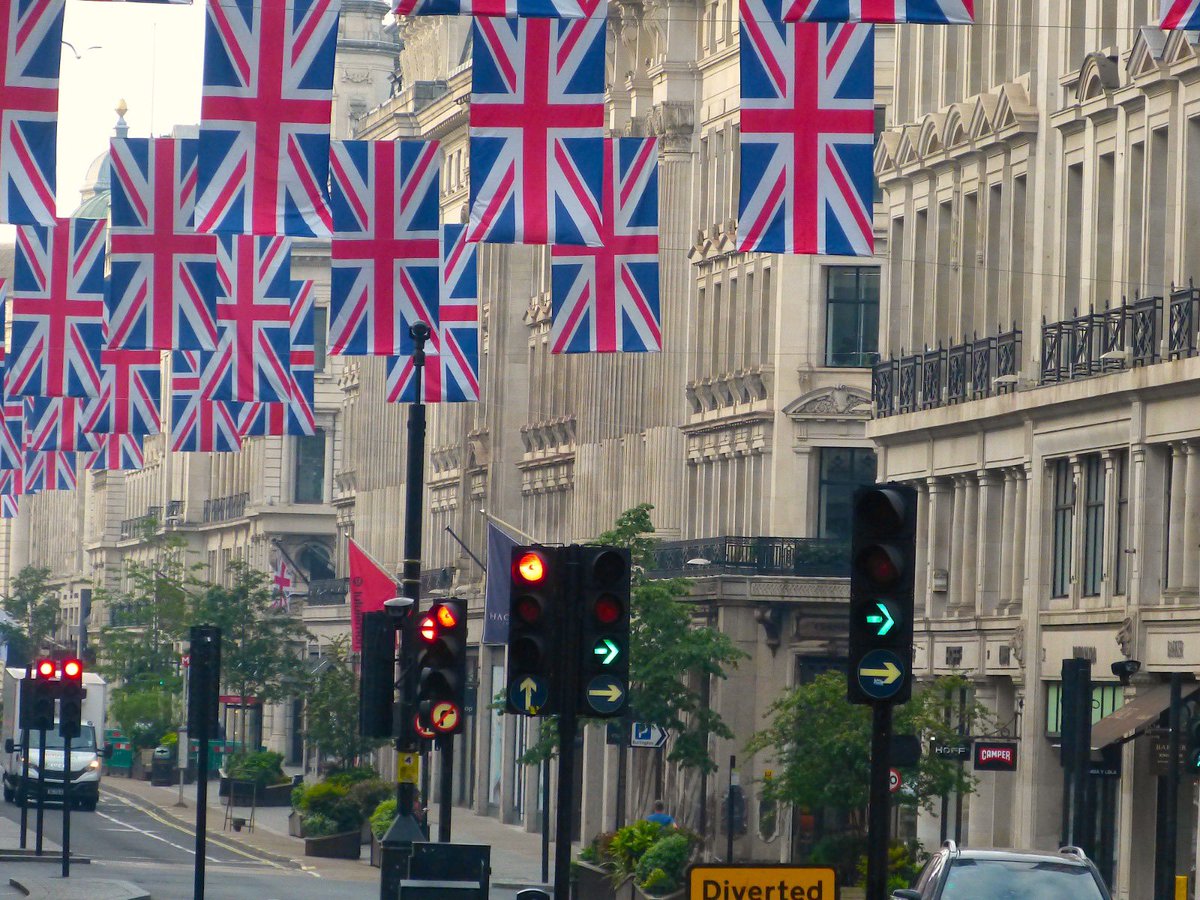 AlexSeale's tweet photo. Early morning walk at 6:30am on Regent Street and Oxford Street in London this morning. Union Jack flags are up for #VEDay80 celebrations. #London #Londres #UnionJacks #OxfordStreet #RegentStreet https://t.co/opB6qM67dU