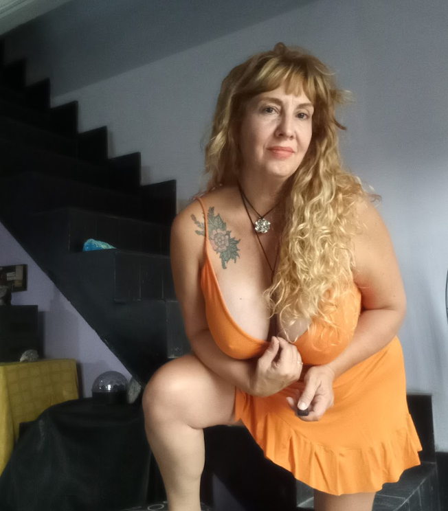 timetoslayyy's tweet photo. I’m not your average 50-something. Let me show it to you🫰⬇️
https://t.co/d5scxqlvNy https://t.co/JVKMzDtT4C