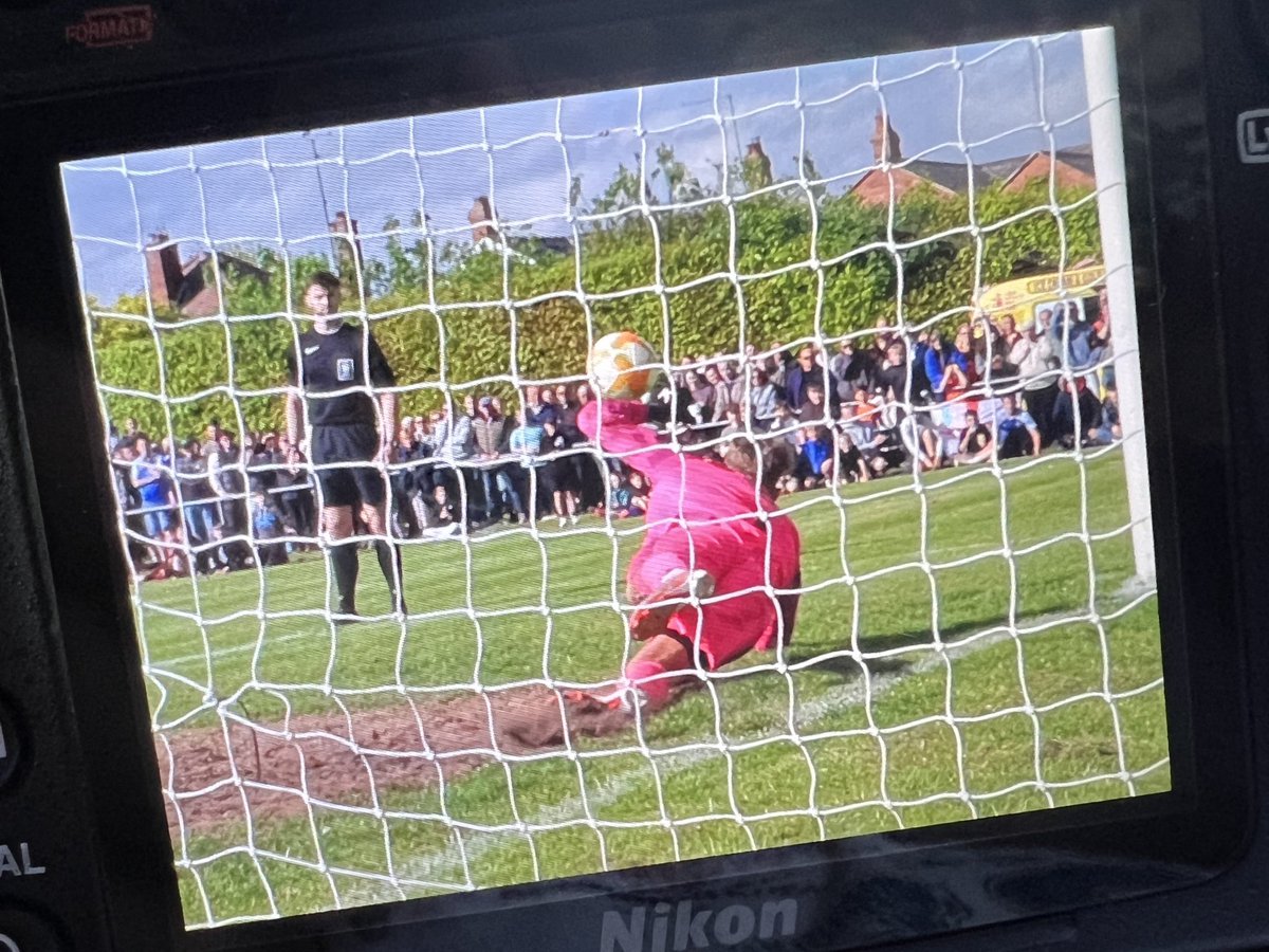 thejakewhiteley's tweet image. Just a few of the stunning pens/saves from the decisive shoot-out which saw @BourneTownFC cement their place at #StepFour in 2025/26 after victory over @bostontownfc in today’s #UCLPremNorth Play-Off Final… 👏🏻👏🏽👏🏿⚽️