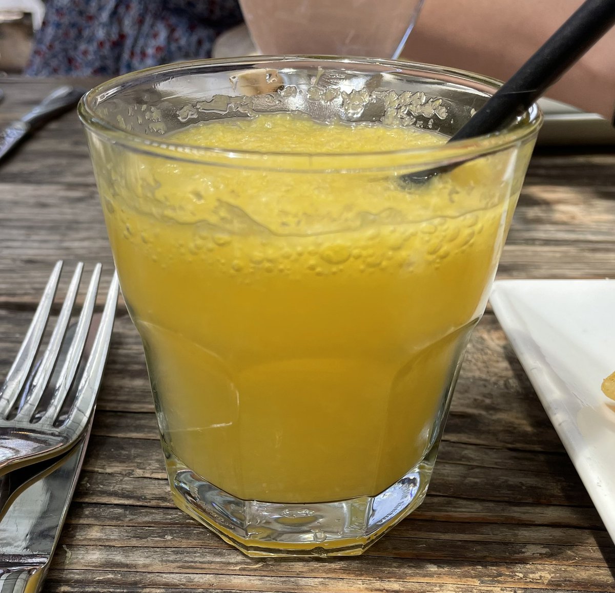 Bottomless Bros tweet media