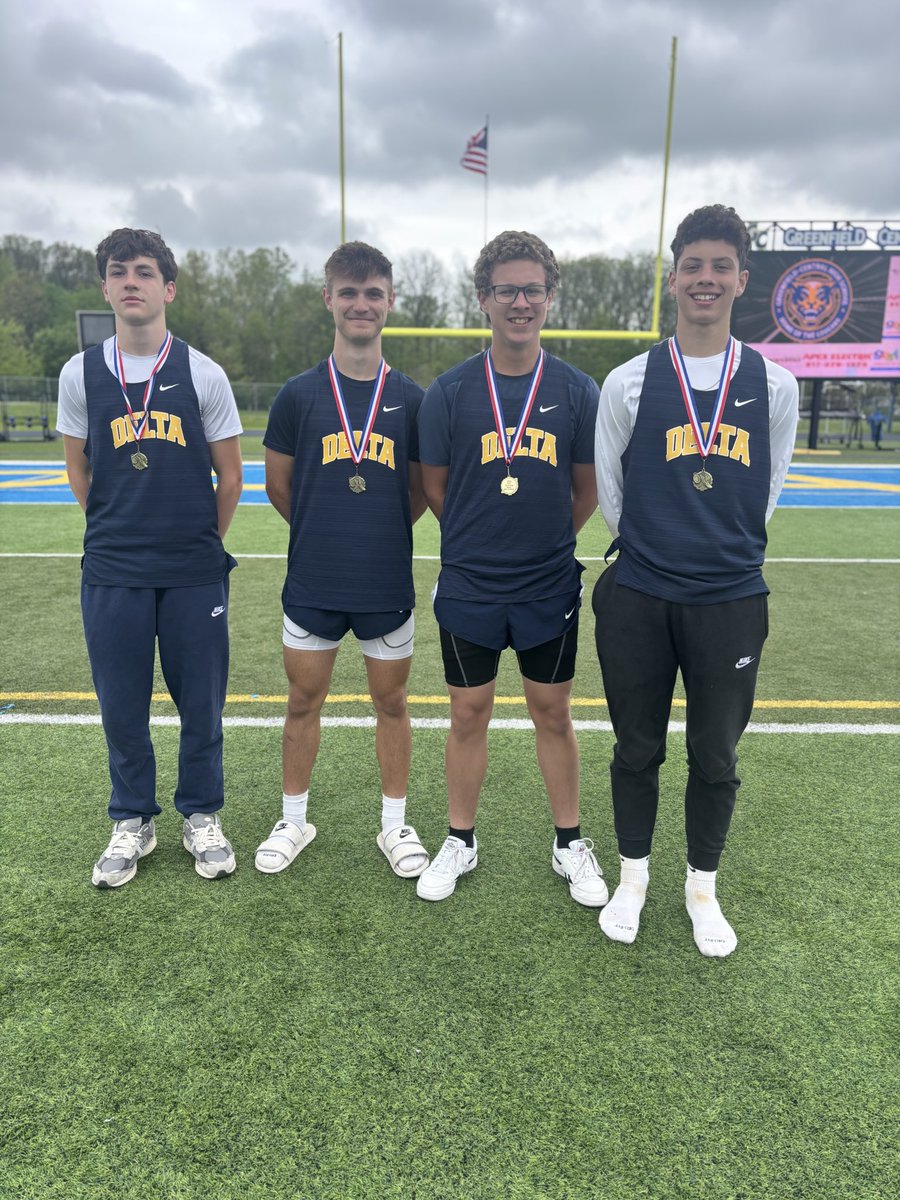 🚨HHC CHAMPION ALERT🚨

Congratulations to Ben Peters, Ty Jackson, Nathan Lindburgh, and JJ Furney on being the 2025 HHC 4x100 Relay Team Champions‼️

🏃🏼🥇🦅📸⬇️