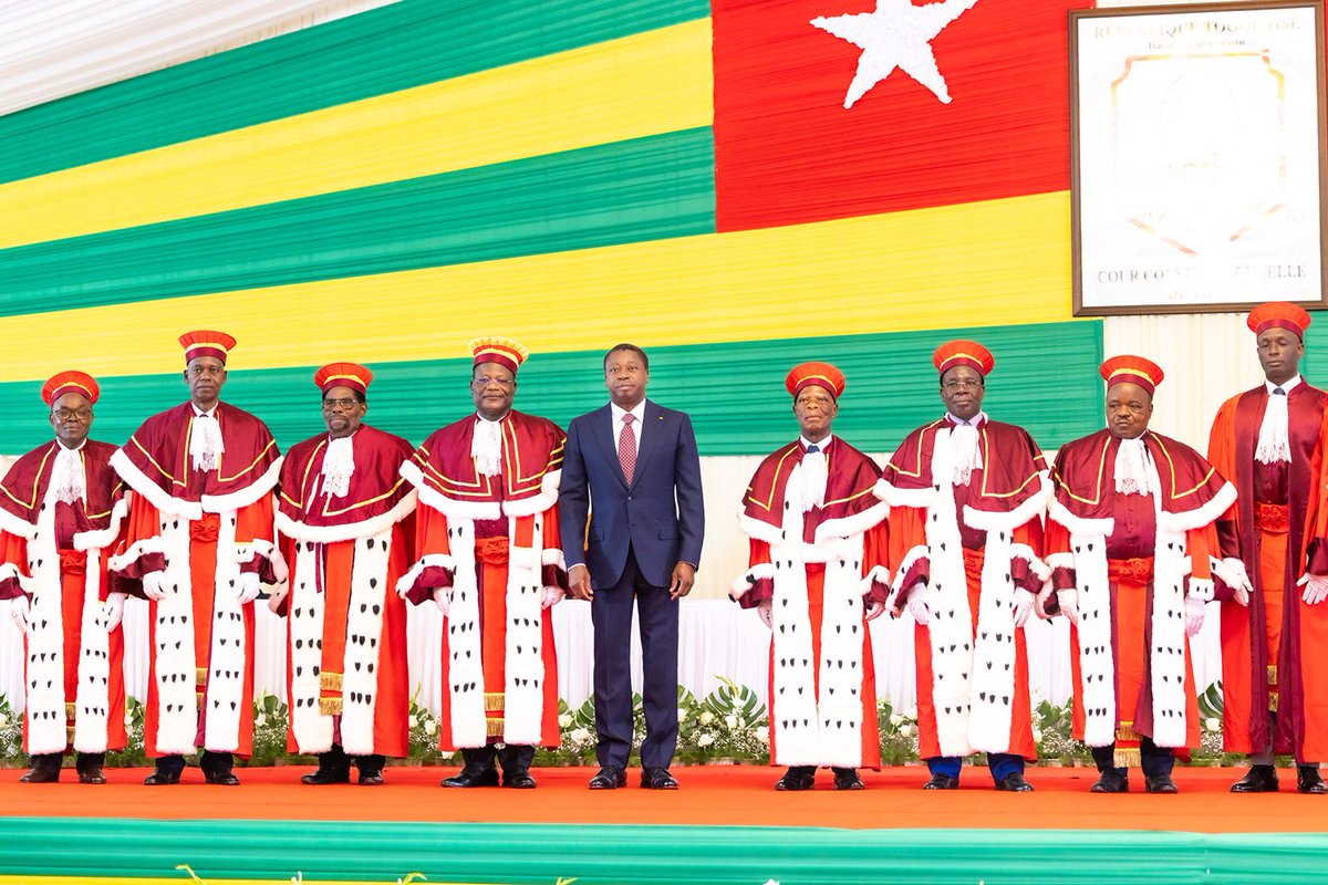 Nous présentons nos admirations à SEM Faure Essozimna GNASSINGBE pour sa prise de fonction en tant que Président du Conseil. 

Puisse Dieu continuer de lui accorder la santé et la force pour mener sa noble mission exaltante d'édification continue d'une nation inclusive, prospere