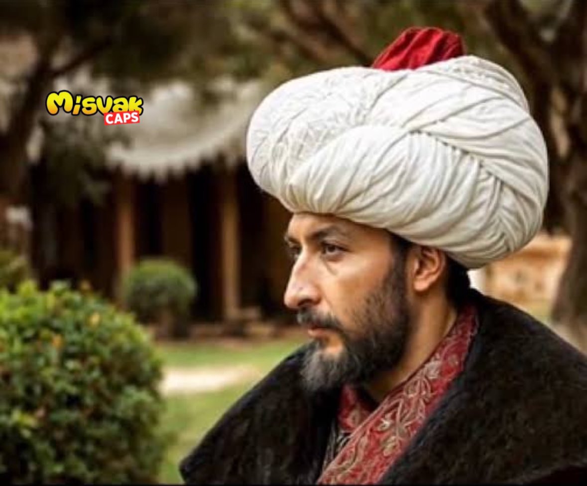 Atamız Fatih Sultan Mehmed Han’ı vefatının 544. sene-i devriyesinde rahmet ve minnetle yâd ediyoruz. 

Ruhuna el fatiha 🤲