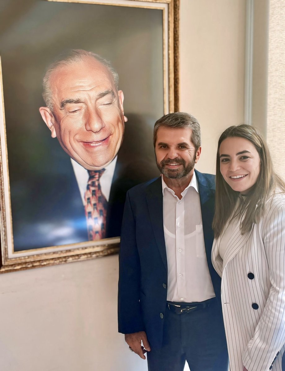 <a href="/iyiparti/">İYİ Parti</a> Adana milletvekili sevgili kardeşim <a href="/ayyuceturkestas/">Dr. Ayyüce Türkeş Taş</a> babası #başbuğ #alparslantürkeş ‘in mezarı başında bazı haddini bilmezlerin saldırısına uğramıştır.
Kıymetli milletvekilimize geçmiş olsun diyor, sorumluların tez zamanda yakalanmasını temenni ediyorum…