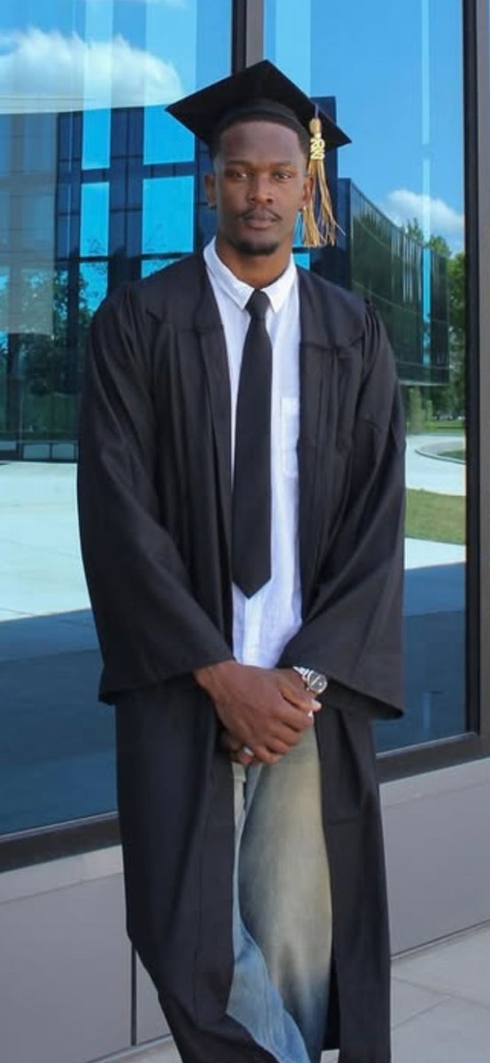 Team Swift (@teamswift_1) on Twitter photo Congratulations to <a href="/issac_herron/">SIR ISSAC 🏁</a>, graduated from <a href="/OralRobertsU/">OralRobertsU</a> with a Bachelor's degree in Sports Management and a minor in Business Analytics (3.1 GPA). - #TeamSwift Congratulations to <a href="/issac_herron/">SIR ISSAC 🏁</a>, graduated from <a href="/OralRobertsU/">OralRobertsU</a> with a Bachelor's degree in Sports Management and a minor in Business Analytics (3.1 GPA). - #TeamSwift