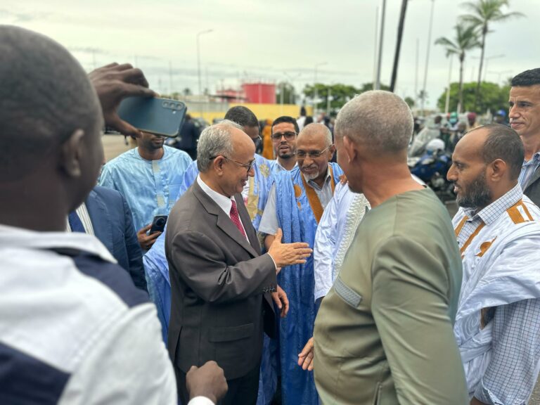 mostfamedmoctar's tweet photo. وسط حفاوة استقبال الجالية الوطنية لبريفيل.. معالي الوزير الأمين العام للرئاسة الدكتور مولاي ولد محمد لقظف إلى العاصمة الغابونية للمشاركة في حفل تنصيب الرئيس الغابوني ممثلا لفخامة رئيس الجمهورية محمد ولد الشيخ الغزواني. https://t.co/sci3a5Coxv
