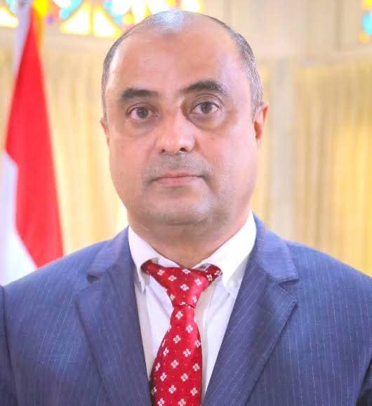 اهنئ أخي العزيز سالم صالح بن بريك بمناسبة تعيينه رئيسا لمجلس الوزراء. 

واتمنى له التوفيق والنجاح في مهمامه الجديدة. 

ينتظر المواطن من الحكومة الكثير من الجهد لتحسين مستوى الخدمات وإيقاف تدهور سعر الصرف. 

كل الثقة بدولة رئيس الوزراء وسنكون عوناً وسنداً له.

كما نبارك