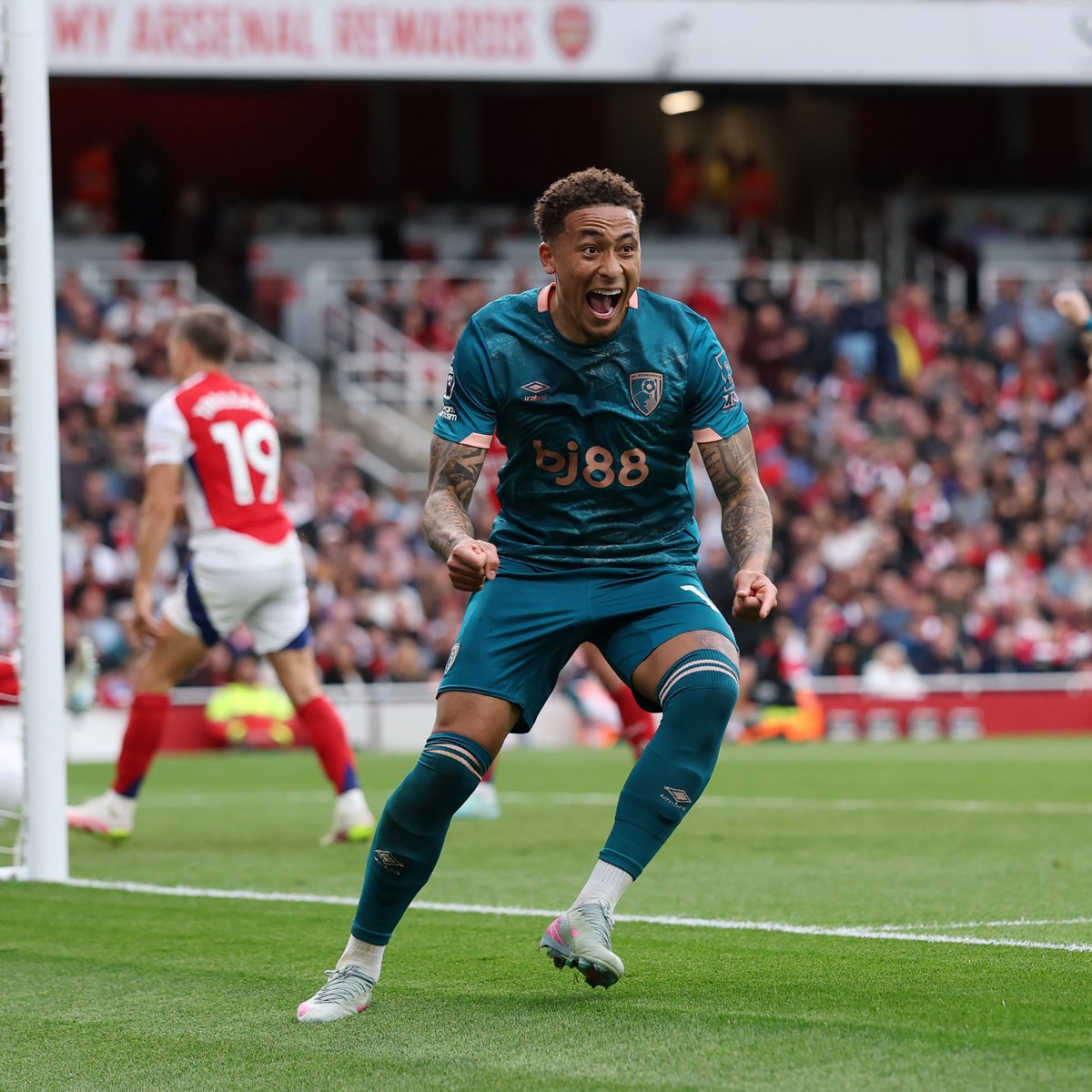 More memories made 🥰

Our first-ever win at Emirates Stadium LET'S GOOO 👊