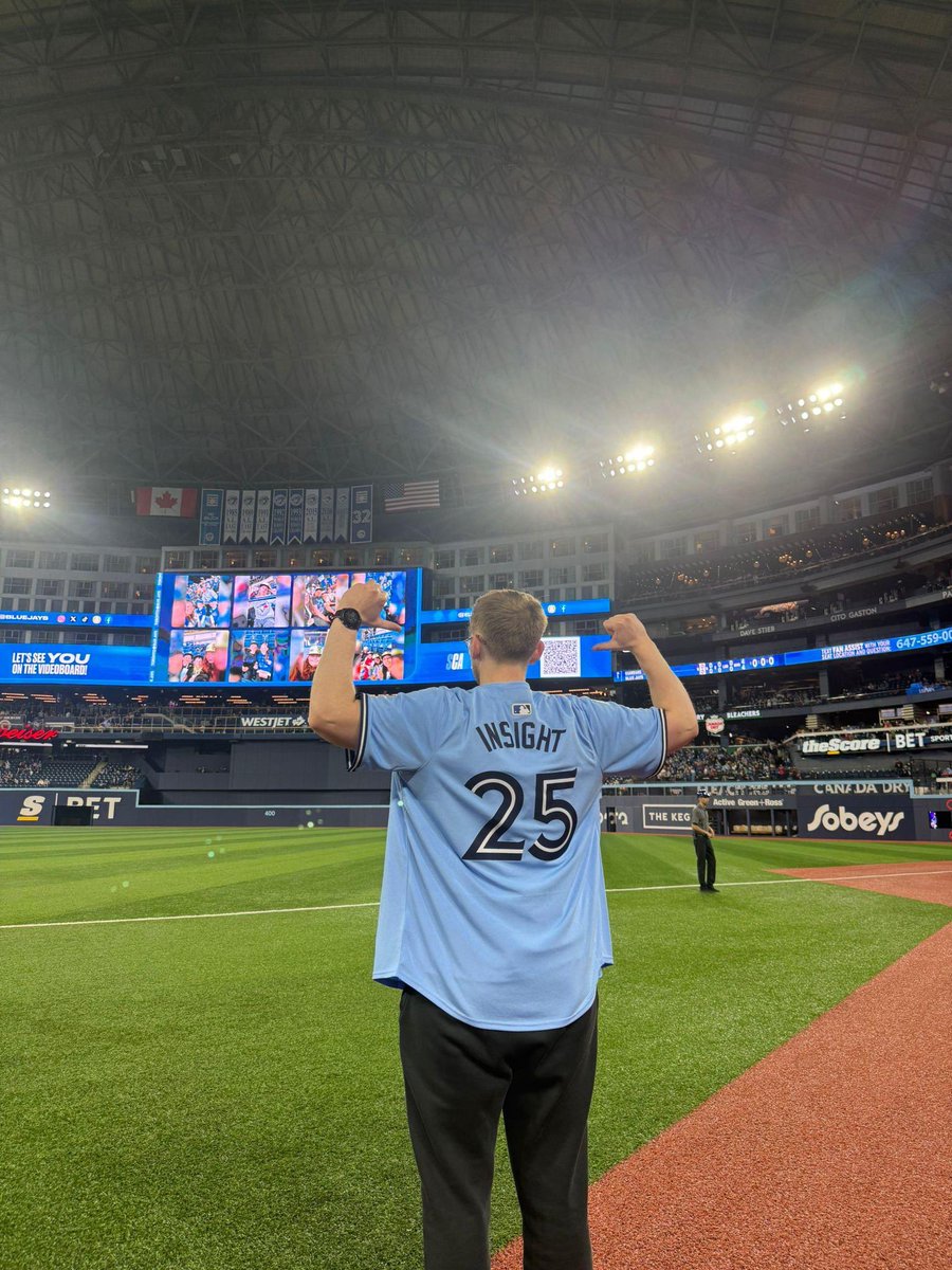 Surreal moment for the kid 🤩