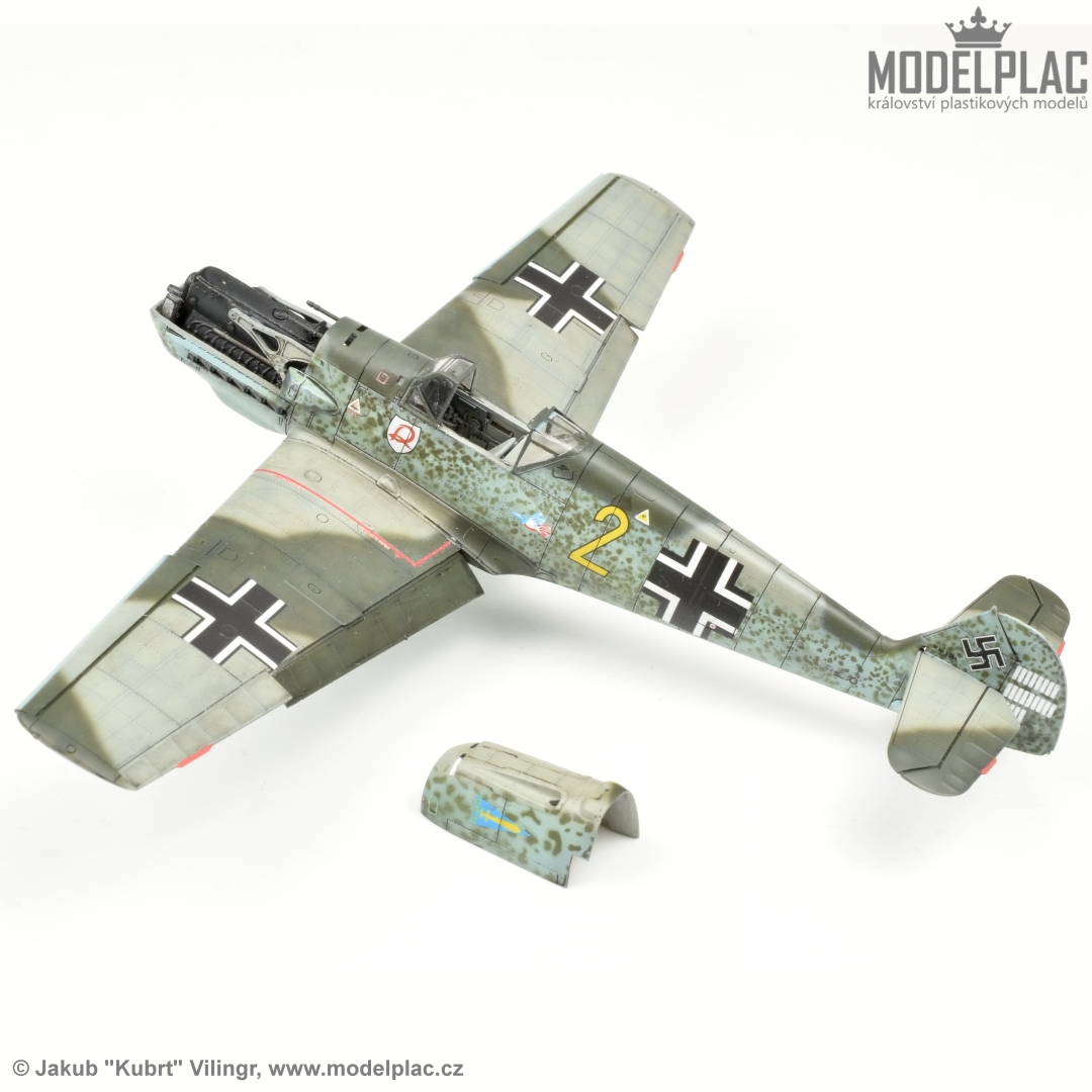 Jakub_Vilingr's tweet image. Final coat of my own mixture (1/2 of flat + 1/2 of semimatt) of very old Model Master Lacquer clear finish diluted with Tamiya Lacquer Thinner (retarder type) looks still very good. I have used ratio cca 1 part of mixture with 6 parts of thinner and under 1,0 bar airpressure.