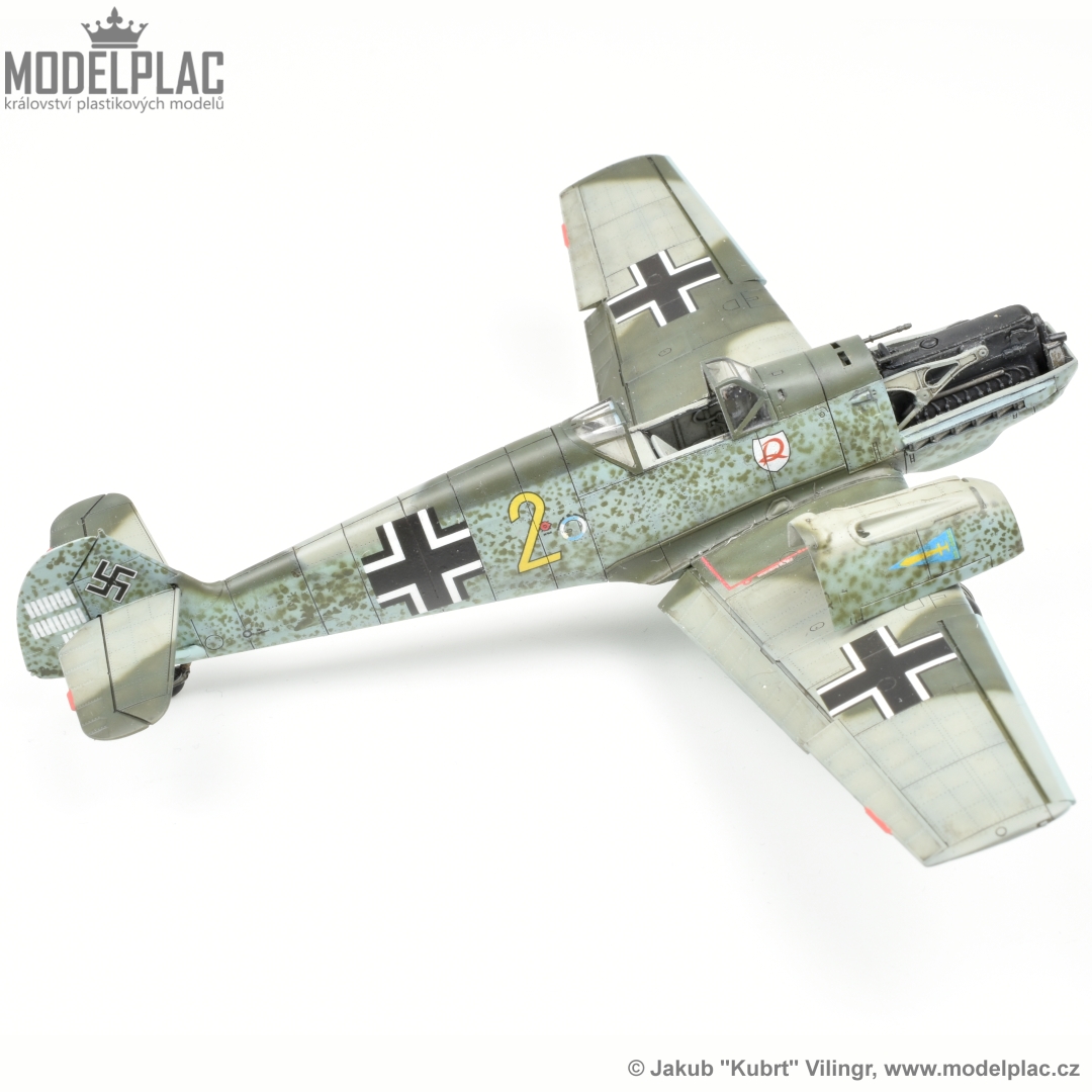 Jakub_Vilingr's tweet image. Final coat of my own mixture (1/2 of flat + 1/2 of semimatt) of very old Model Master Lacquer clear finish diluted with Tamiya Lacquer Thinner (retarder type) looks still very good. I have used ratio cca 1 part of mixture with 6 parts of thinner and under 1,0 bar airpressure.