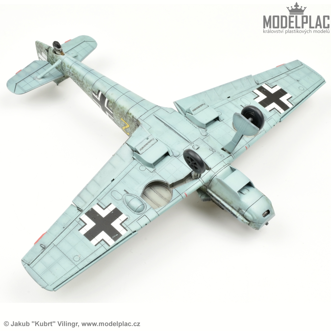 Jakub_Vilingr's tweet image. Final coat of my own mixture (1/2 of flat + 1/2 of semimatt) of very old Model Master Lacquer clear finish diluted with Tamiya Lacquer Thinner (retarder type) looks still very good. I have used ratio cca 1 part of mixture with 6 parts of thinner and under 1,0 bar airpressure.