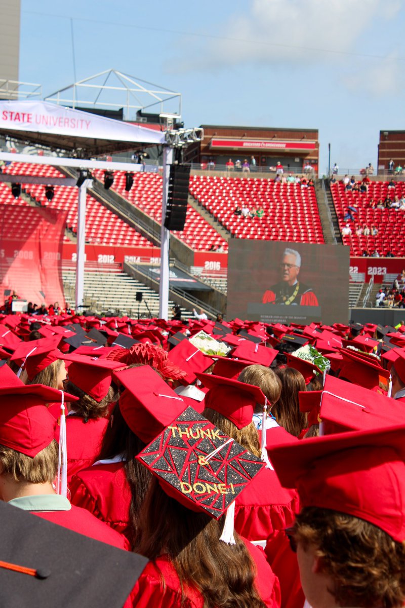 Came, saw, graduated. 🎓🎉❤️🐺🐾

📍Carter-Finley Stadium ✨

#NCState25 <a href="/NCState/">NC State University</a>