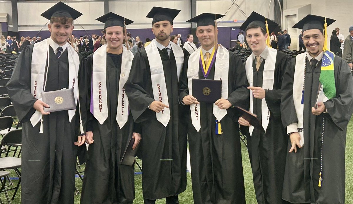 AshlandMSoccer's tweet photo. Graduation Day Ashland University #MSOCC #FlyLikeAnEagle https://t.co/oEmxUEsVbo