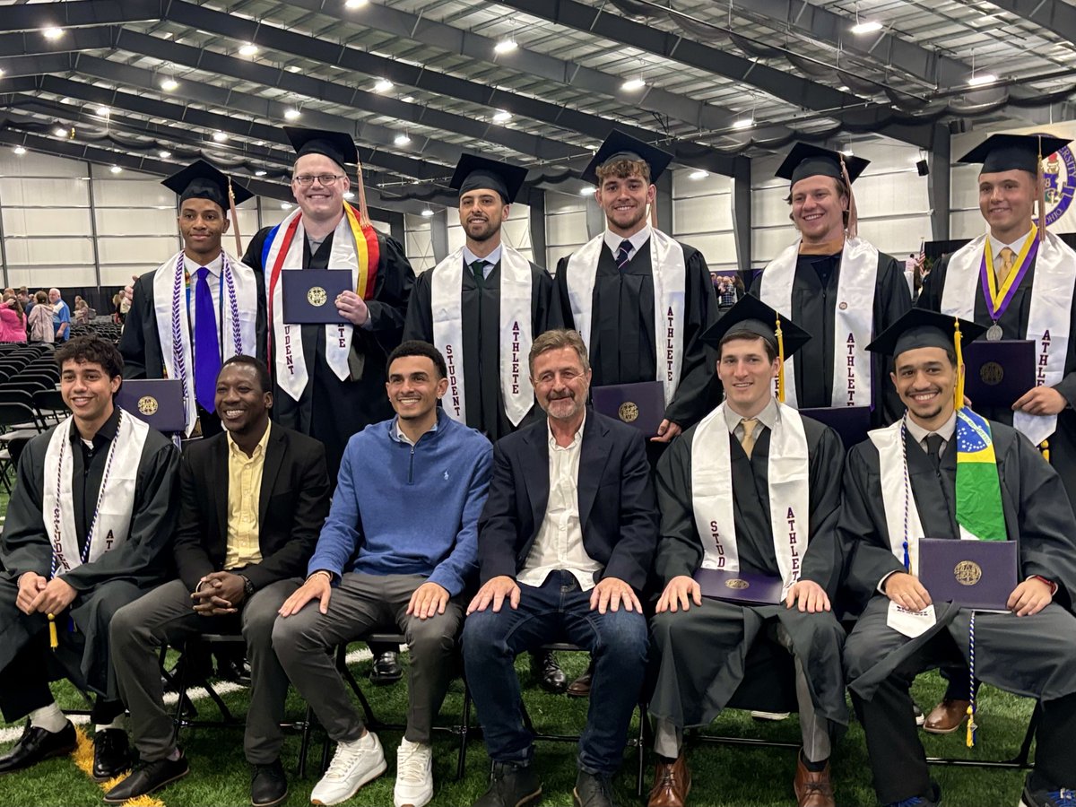 AshlandMSoccer's tweet photo. Graduation Day Ashland University #MSOCC #FlyLikeAnEagle https://t.co/oEmxUEsVbo