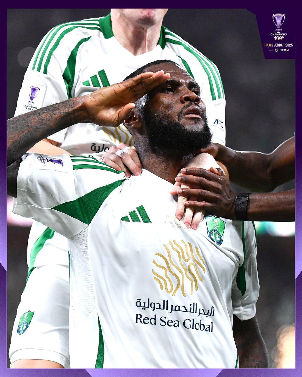 #الأهلي_كاواساكي (0-2)
سجلهما (جالينو، فرانك كيسييه) , الأهلي فريق متمكن وقد أوقف مفاجأت الفريق الياباني الشجاع صاحب الطموح في نهائي البطولة , الفوارق كبيرة بينهما والأهلي جده فريق النجوم توج بطلا بجدارة واستحقاق  
#دوري_أبطال_آسيا_للنخبة