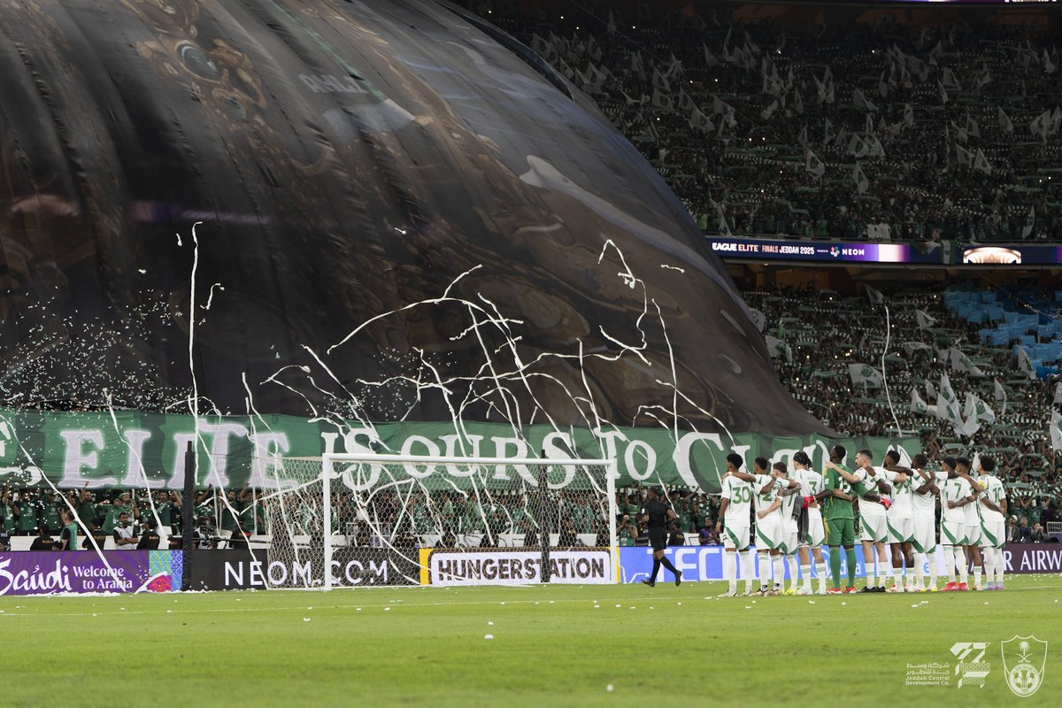 اللهم لك الحمد
الأهلي بطل النخبة بدون خسارة كأول نادي سعودي يفعلها #اسيا_خضعت 💚🤍