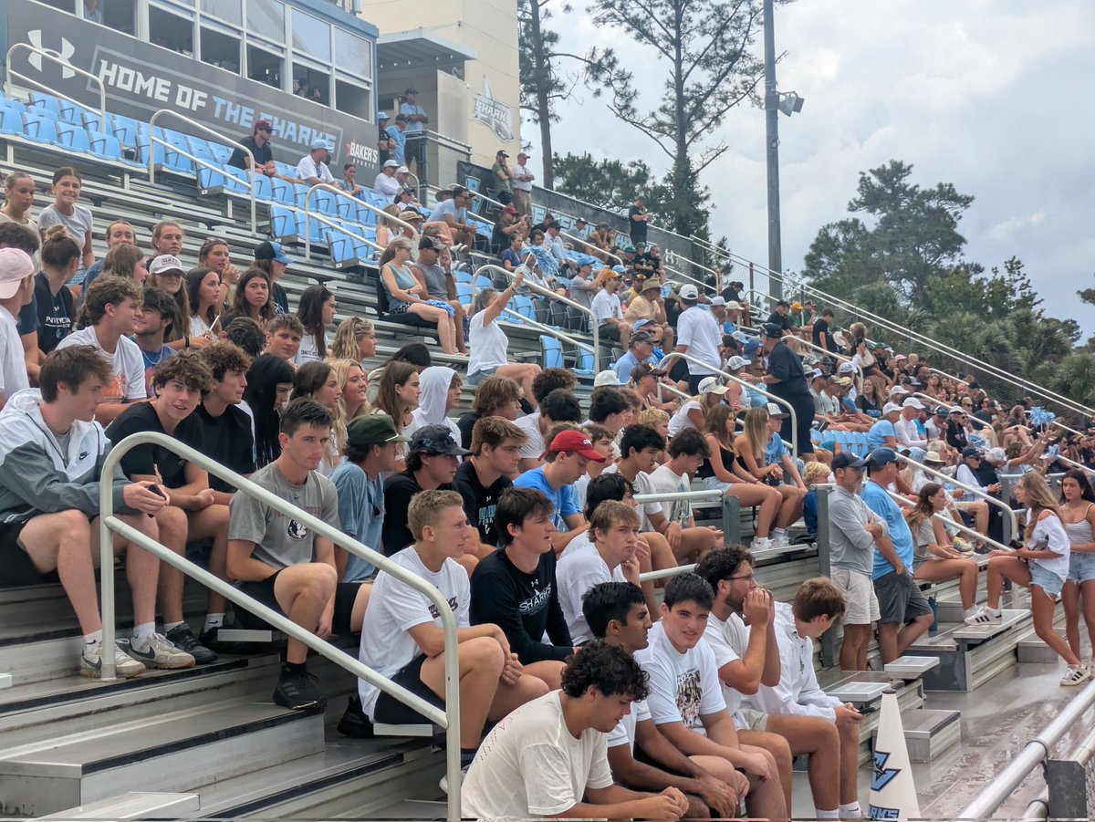 Plenty of Shark support at <a href="/PVSharksLax1/">PVSHARKSLAX</a> for today's regional boys lacrosse final.