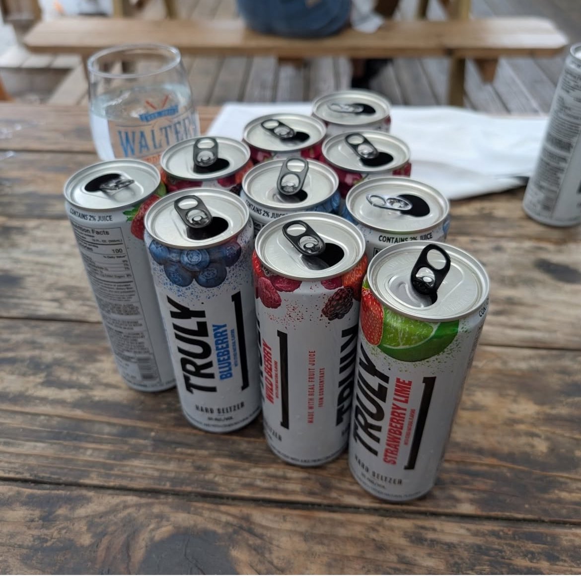 Bottomless Bros tweet media