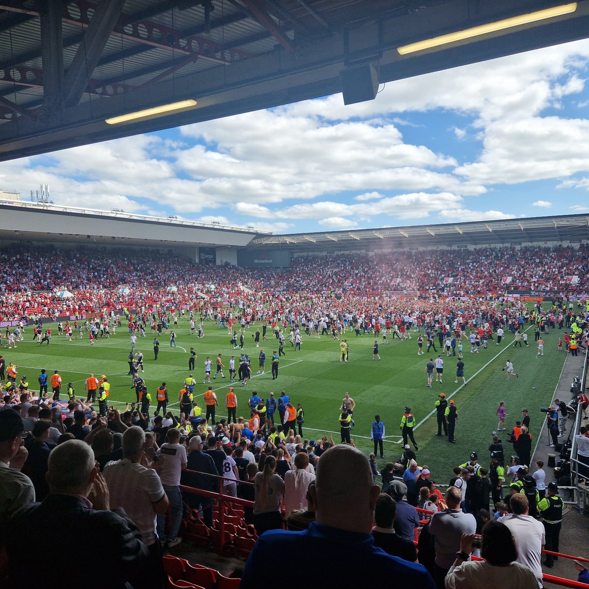 Just got home after a cracking day out in Bristol on "Survival Saturday". Yes we survived, but wish <a href="/BristolCity/">Bristol City FC</a> all the best for the play offs. #AWinForBothSides