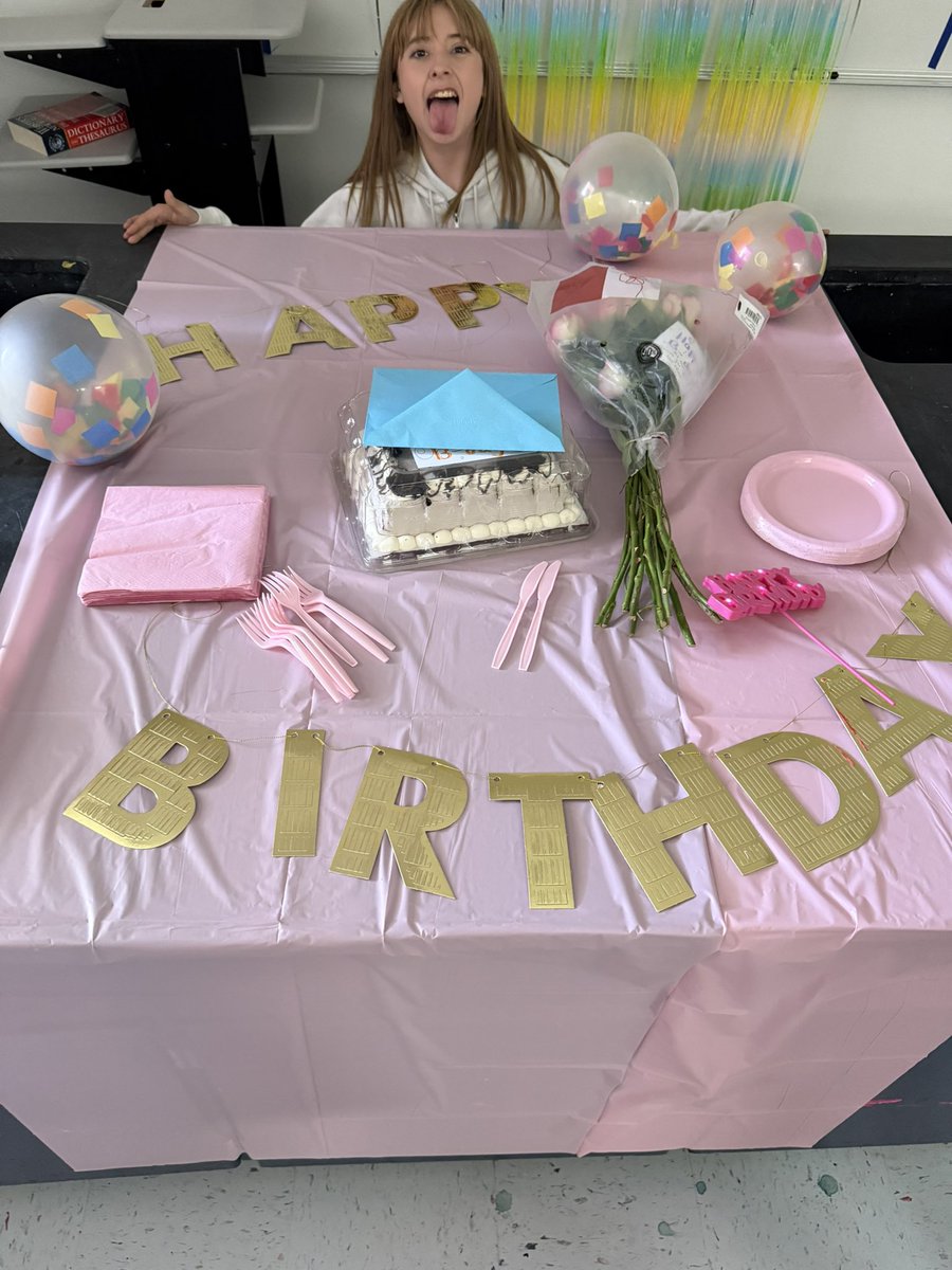 Insanely blessed for my stuco officers and members surprising me yesterday for a birthday eve celebration. Thank you all for the birthday wishes! 🤍 😊
