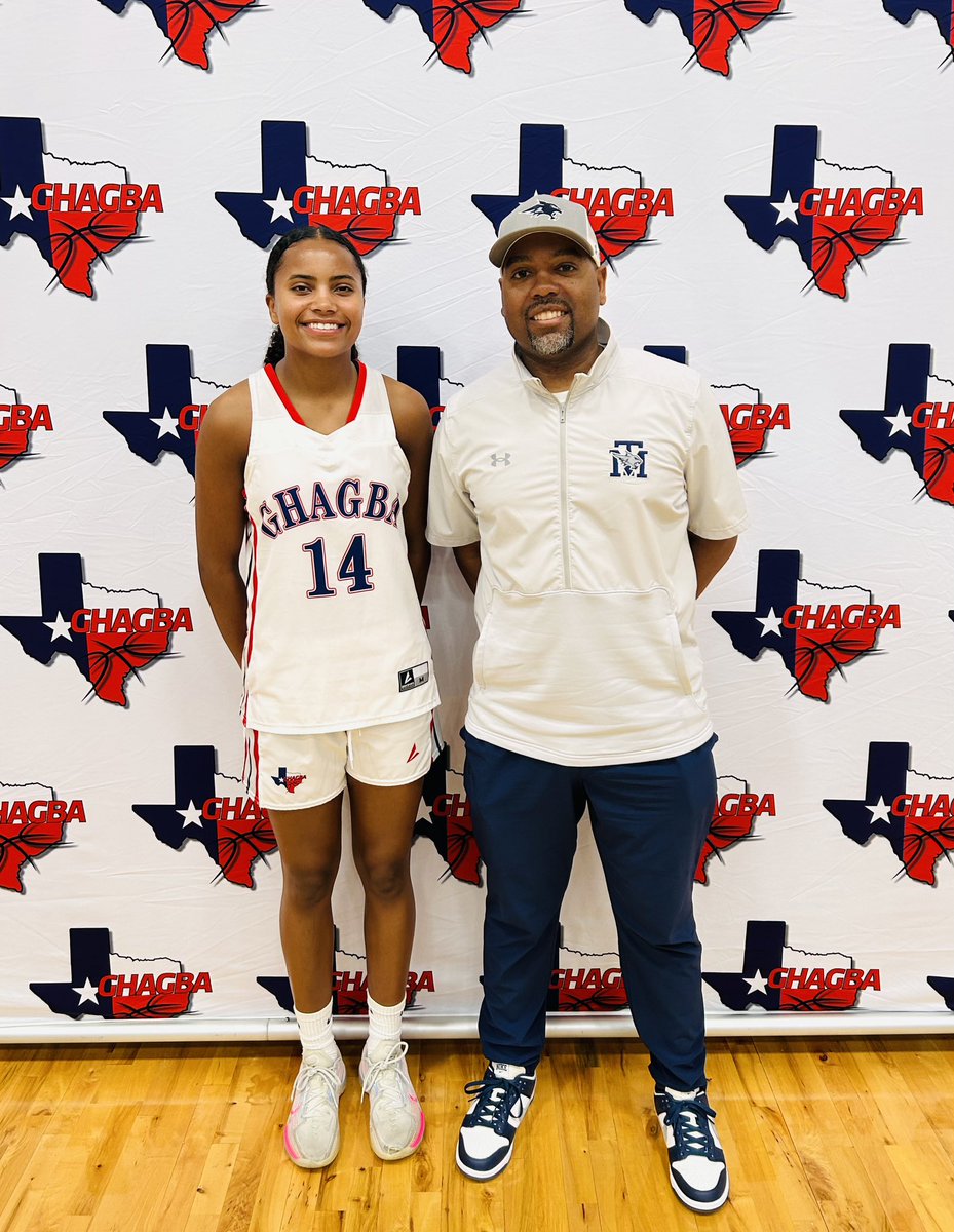 Congrats to <a href="/dasia_hyams/">Dasia Hyams</a> representing at the <a href="/GHAGBA/">GHAGBA</a> All Star Game!