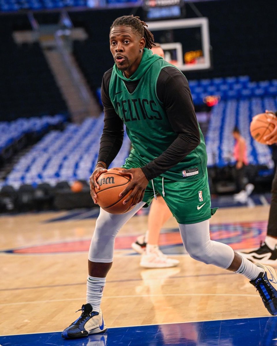 jb (@lockedupjb) on Twitter photo Jrue Holiday will be available for game one vs the Knicks per <a href="/CelticsGRD/">GreenRunsDeep</a>
HEβS BACK ππ₯ Jrue Holiday will be available for game one vs the Knicks per <a href="/CelticsGRD/">GreenRunsDeep</a>
HEβS BACK ππ₯