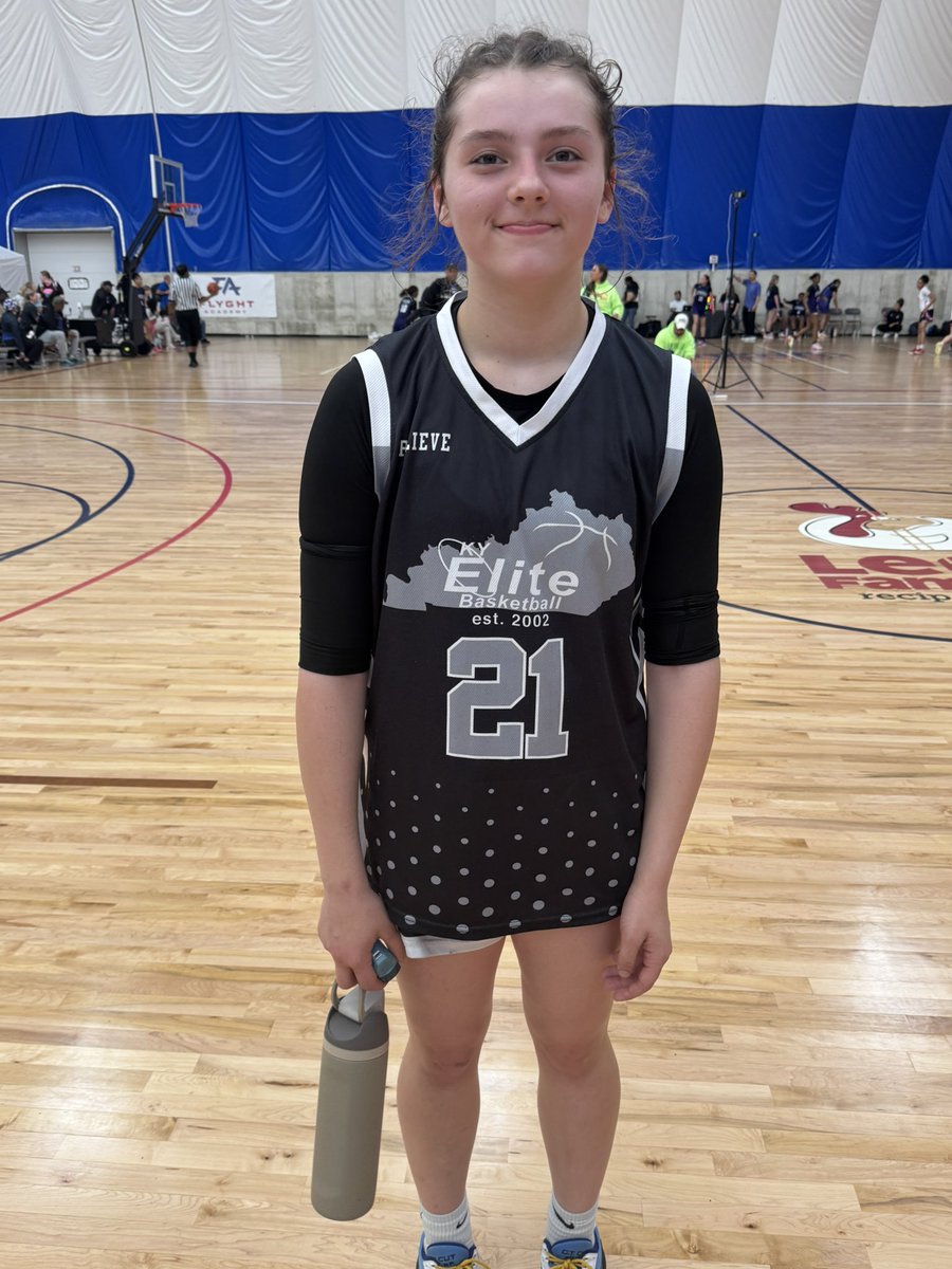 ‘30 Nanalee Smith (Kentucky Elite 14U) was relentless the boards against SLAAM 2030 Grate!!

She provided a ton of second chance opportunities for her team and made the most her trips to the stripe 

<a href="/PGHCircuit/">Prep Girls Hoops Circuit 🏀</a> #pghgrassrootsingemcity 
<a href="/KentuckyEliteB2/">KentuckyEliteBBall</a>