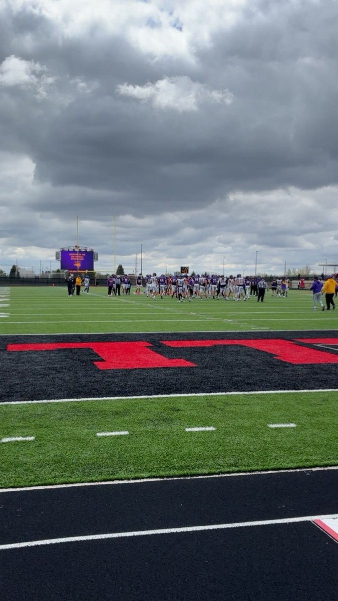 Kane_815's tweet photo. Thank you for having me out to the spring game! @UNIFootball @coachcjnuss @CityHighFB https://t.co/OxURwuu8Z5