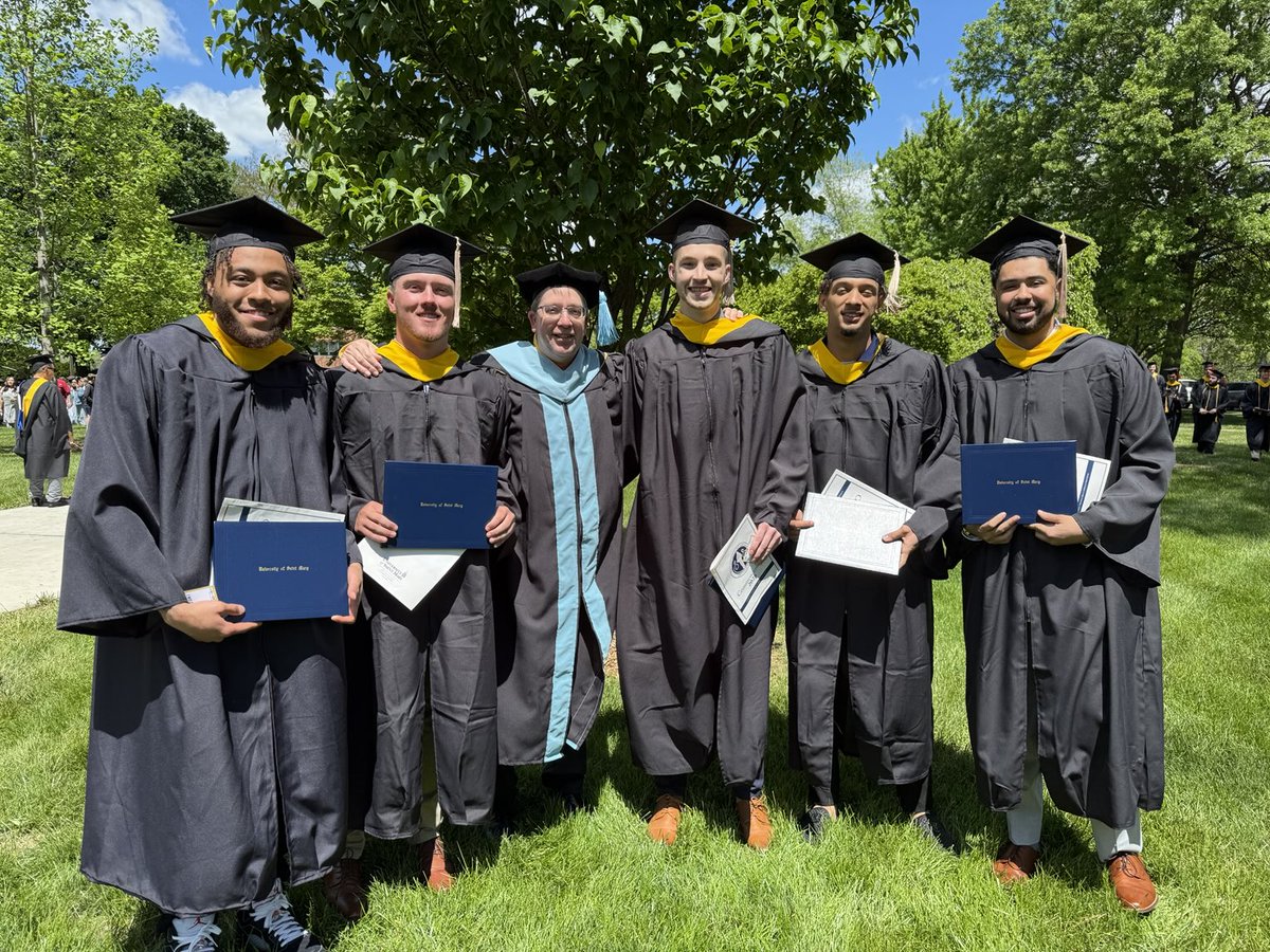 What a great day to celebrate our USM Sport Management graduates! #spirenation