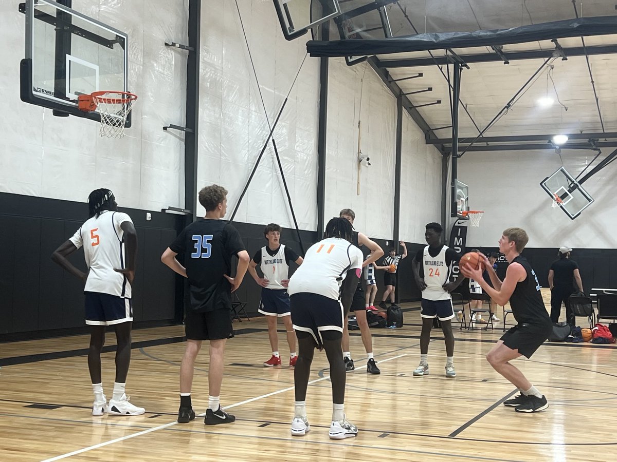 DAK Hoops (@dakshoops) on Twitter photo Carter Sapp โ26 6โ7 Sioux Valley making some noise, 3 blocked shots early in game, smart about not fouling, going straight up, great timing, athletic O-boards, hard worker, runs well, โฆ<a href="/CoachVincent2/">๐๐ฒ๐ต๐ต ๐ฅ๐ฒ๐ท๐ฌ๐ฎ๐ท๐ฝ</a>โฉ has another talented BIG โฆโฉ
โฆ<a href="/PHCircuit/">Prep Hoops Circuit ๐</a>โฉ #PHBrawlForTheBall Carter Sapp โ26 6โ7 Sioux Valley making some noise, 3 blocked shots early in game, smart about not fouling, going straight up, great timing, athletic O-boards, hard worker, runs well, โฆ<a href="/CoachVincent2/">๐๐ฒ๐ต๐ต ๐ฅ๐ฒ๐ท๐ฌ๐ฎ๐ท๐ฝ</a>โฉ has another talented BIG โฆโฉ
โฆ<a href="/PHCircuit/">Prep Hoops Circuit ๐</a>โฉ #PHBrawlForTheBall