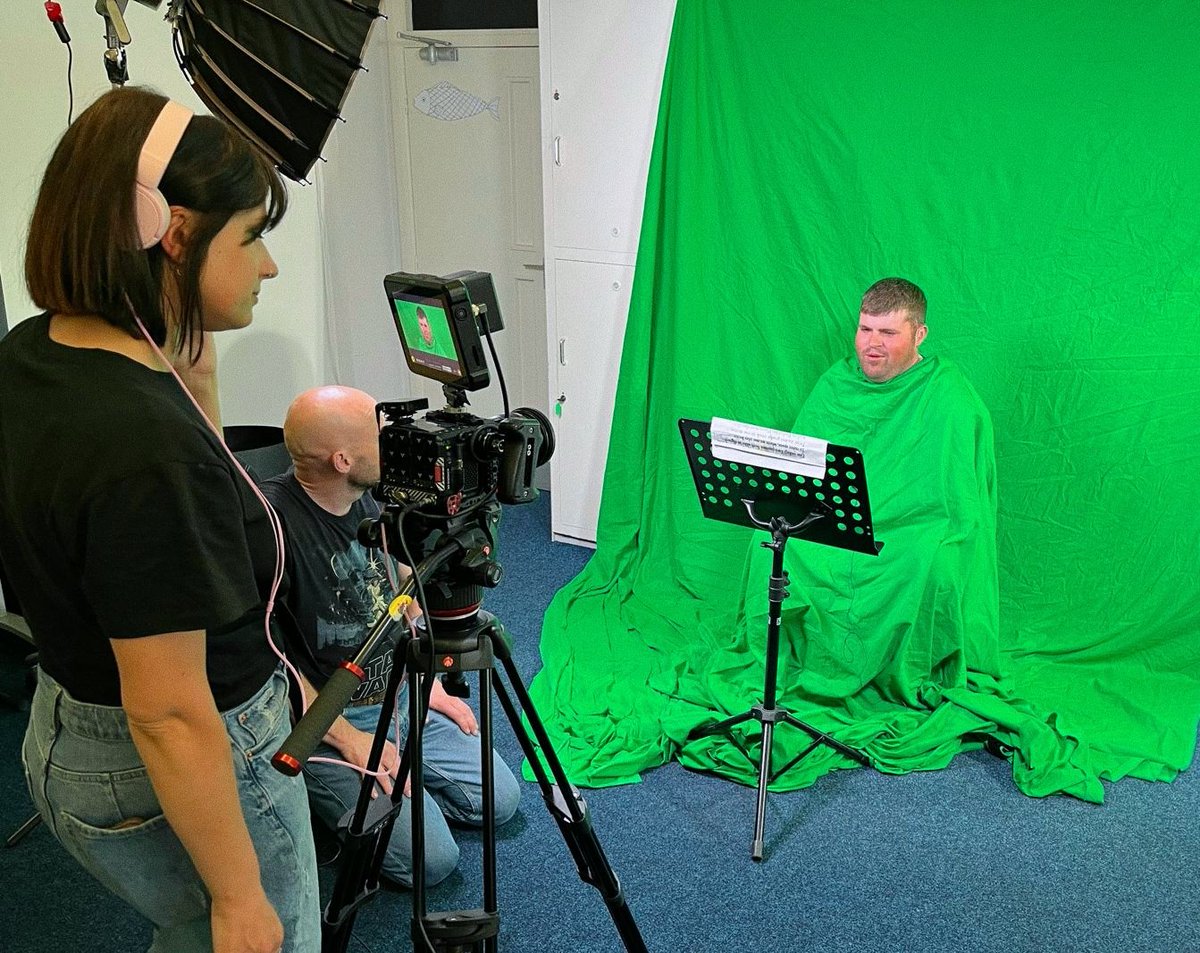 castawaygoole's tweet photo. Some behind the scenes photos of the filming for Return To The Forbidden Planet with Fly Girl Films. Lewis and Ryan did amazing with their narration that blends Shakespeare and Sci-Fi. https://t.co/4twQEXjl0O