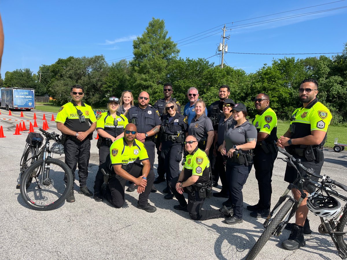 What a wonderful way to kick off the weekend - taking a bike ride with our children, as this promotes outdoor wellness and safety.