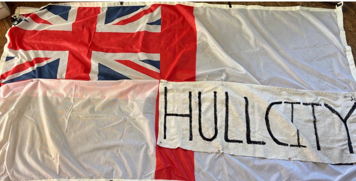 Relief for my uni town <a href="/HullCity/">Hull City</a> - a few hasty adjustments to my <a href="/QPR/">QPR FC</a> @england flag for you now hanging over the A3 just before Milford jct - safe return journey to the East Riding, huge congrats &amp; see you next season <a href="/HcafcHarry/">Harry</a> <a href="/BobbiHuyton/">Bobbi Huyton</a>